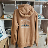 Sweat à capuche / Hoodie Cappuccino Brodé Devant et Dos Adventure Awaits Mountains Lands